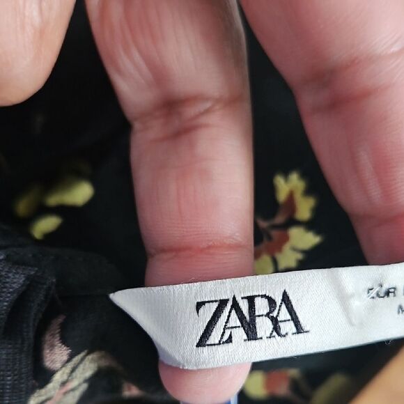 Zara Black and Yellow Flutter Sleeve Sundress - Picture 2 of 16